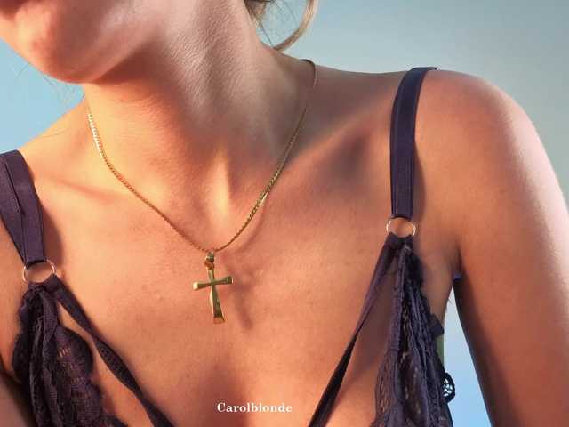 Charlotte-glasses's BongaCams show and profile