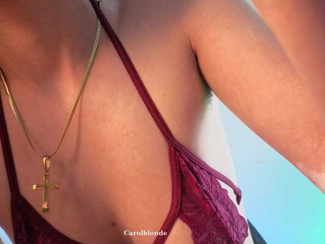 Charlotte-glasses's BongaCams show and profile