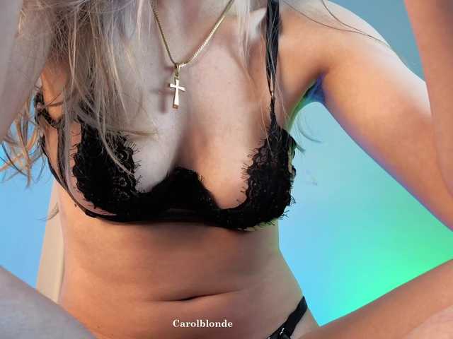 Charlotte-glasses from BongaCams is Freechat