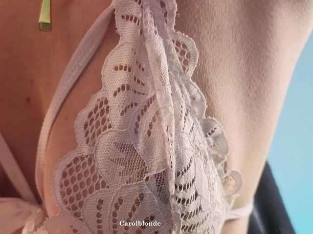 Charlotte-glasses's BongaCams show and profile