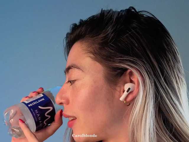 Charlotte-glasses's BongaCams show and profile