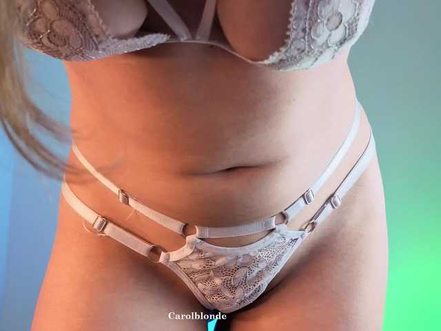 Charlotte-glasses's BongaCams show and profile