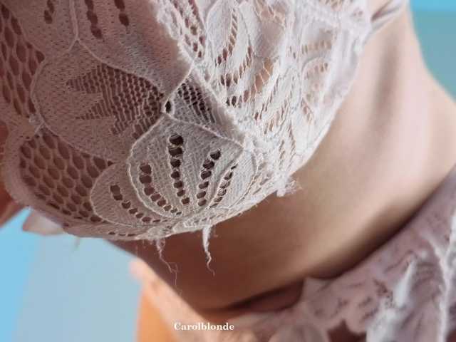 Charlotte-glasses's BongaCams show and profile