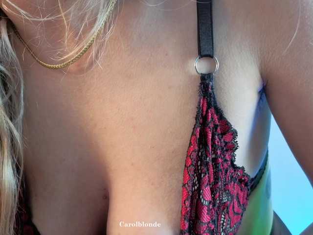 Charlotte-glasses's BongaCams show and profile