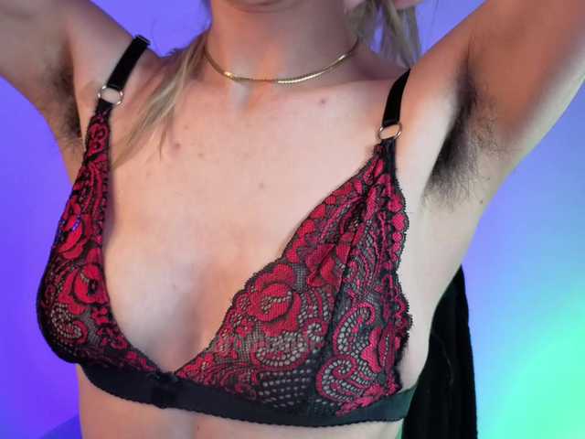  Charlotte-glasses chat room