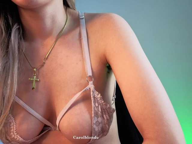 Charlotte-glasses from BongaCams