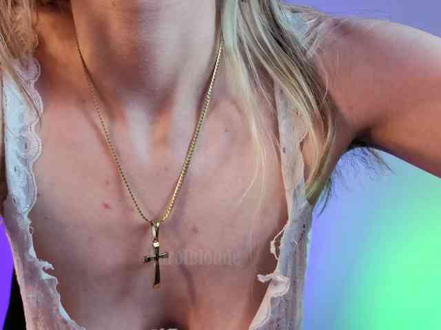 Carolblonde webcam