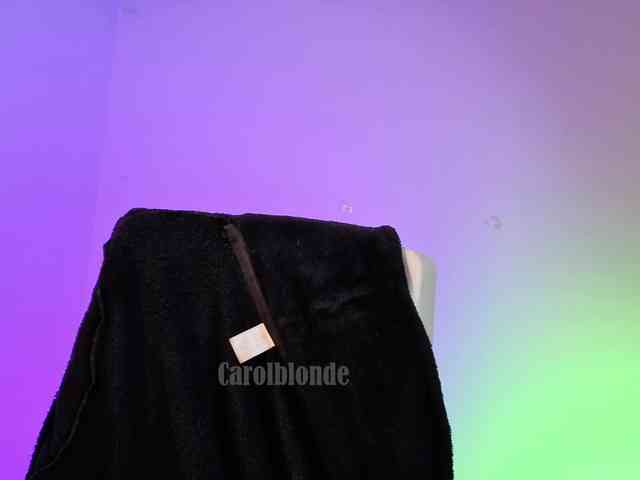 Carolblonde webcam