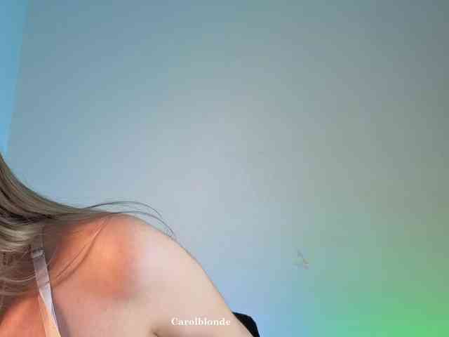 Carolblonde webcam