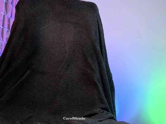 Carolblonde webcam