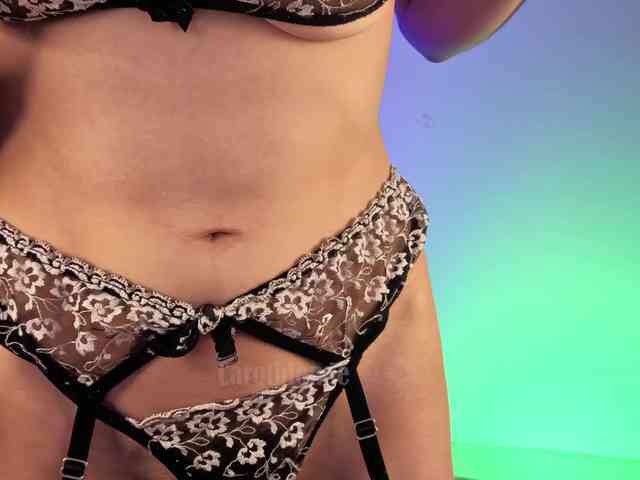 Carolblonde webcam