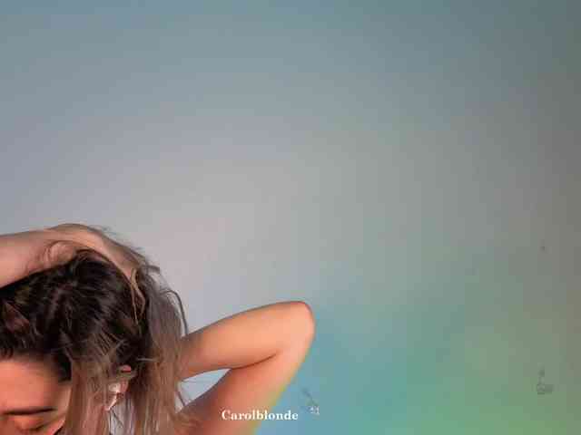 Carolblonde webcam