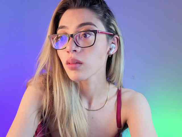 free adult chat Charlotte-glasses