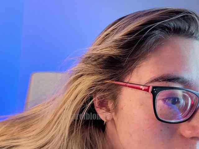 Carolblonde webcam
