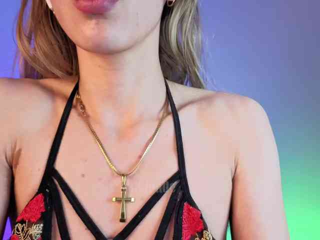 Carolblonde webcam