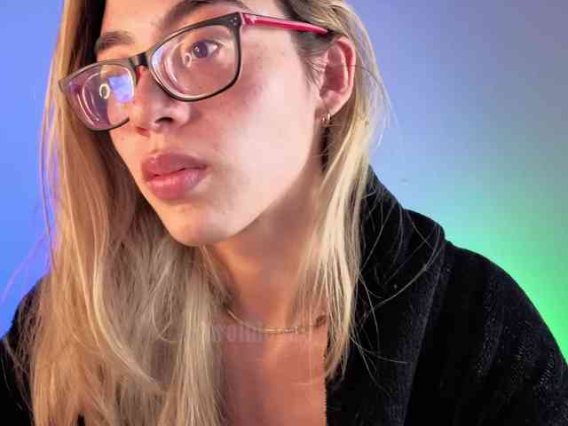 Carolblonde webcam
