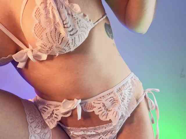 Carolblonde webcam