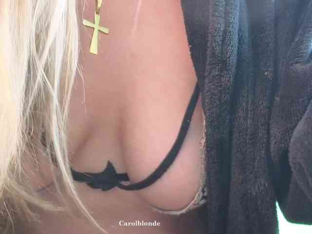 Charlotte-glasse... Live Webcam on BongaCams