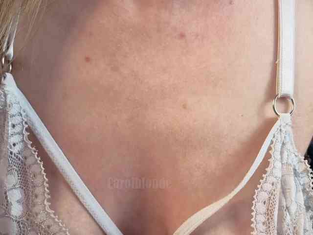 Carolblonde webcam