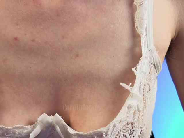 live amateur cam Charlotte-glasses