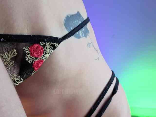 Carolblonde webcam
