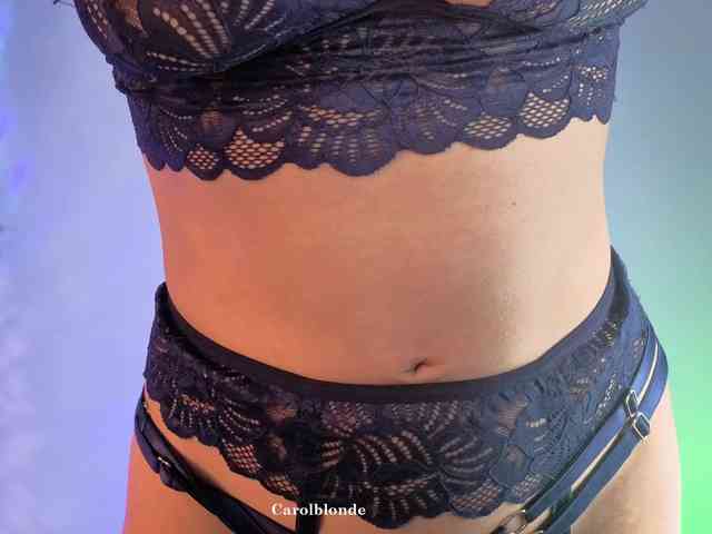 Carolblonde webcam