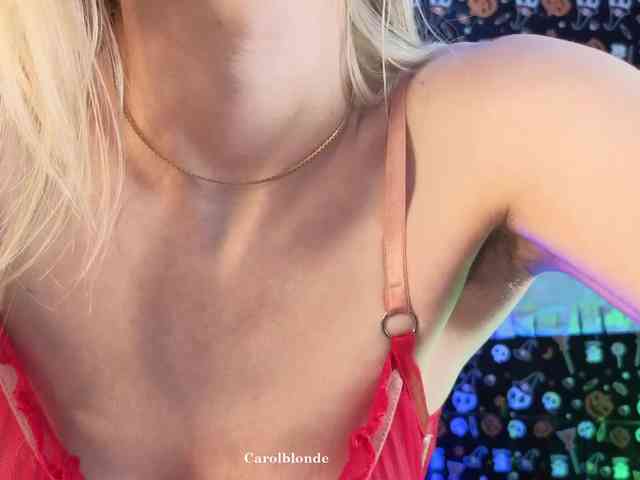 Carolblonde webcam