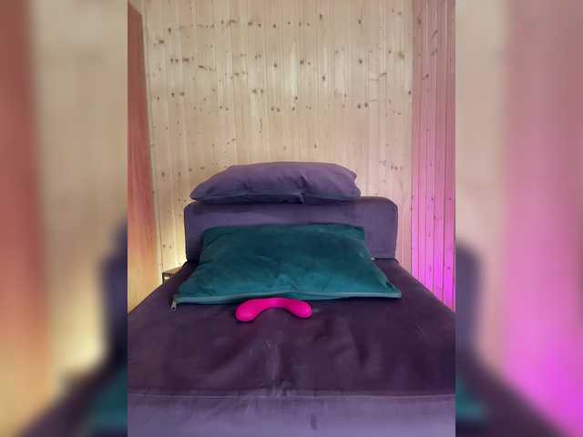  Feramonaa chat room