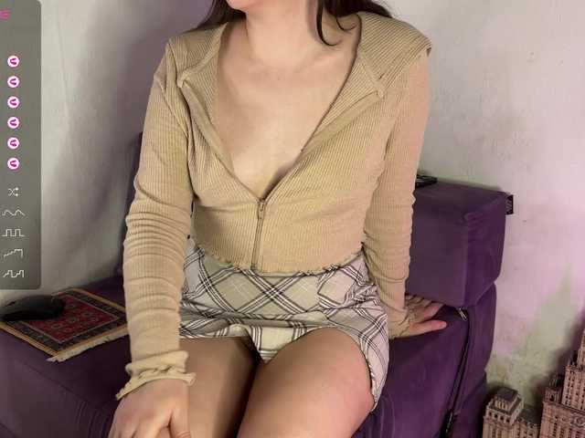 Feramonaa's BongaCams show and profile