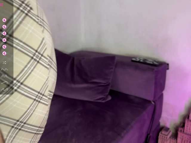 Feramonaa's BongaCams show and profile