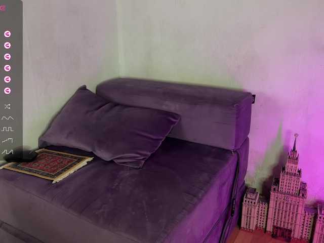 Feramonaa's BongaCams show and profile