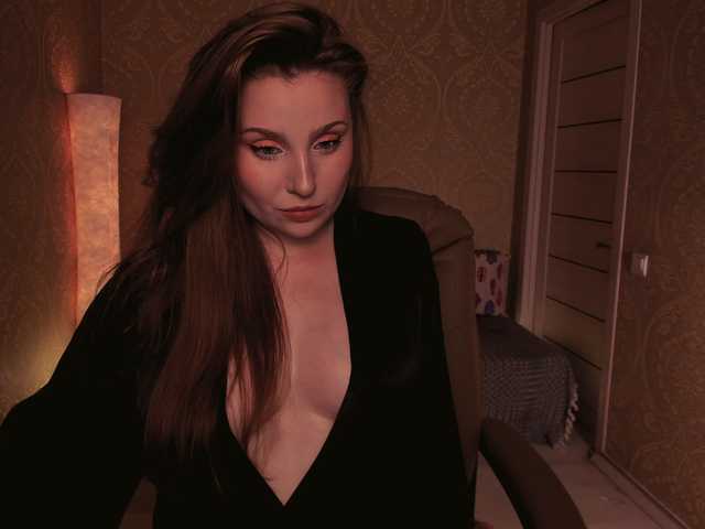 Esmeerrr's BongaCams show and profile