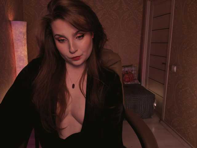 Esmeerrr — Hi everyone, my name is Agatha. My instagram is eesmaaarr.