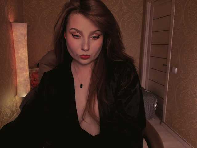 Esmeerrr's BongaCams show and profile