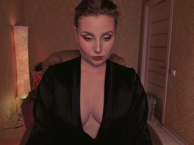 Esmeerrr's BongaCams show and profile