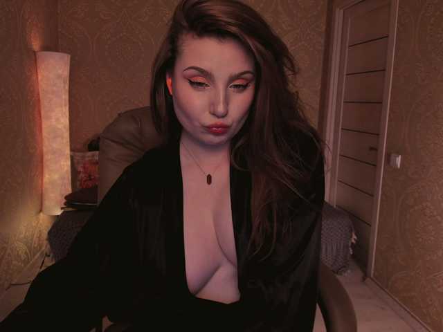 Esmeerrr from BongaCams is Freechat