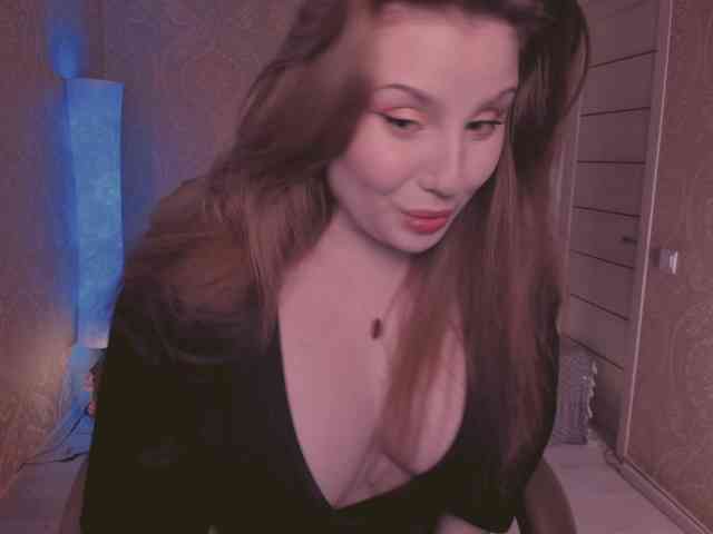 Esmeerrr Live Webcam on BongaCams