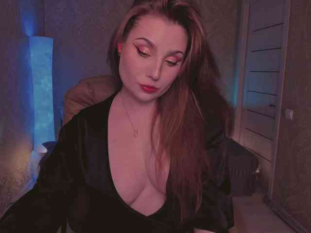 Esmeerrr Live Webcam on BongaCams