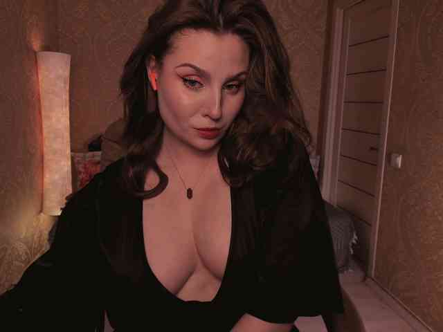 Esmeerrr Live Webcam on BongaCams