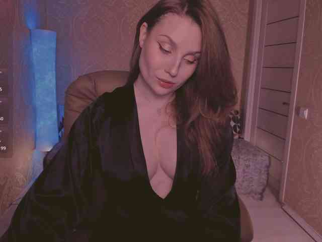 online cam show Esmeerrr
