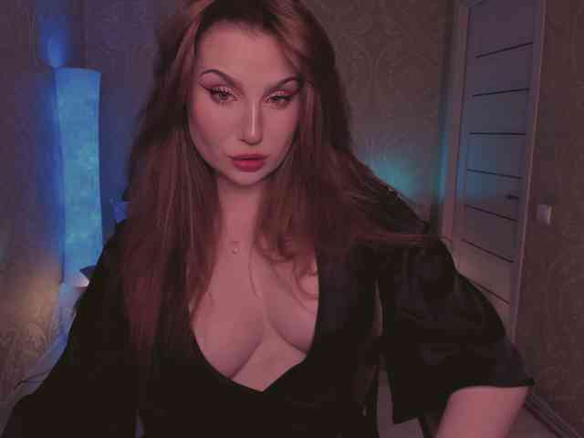 Esmeerrr Live Webcam on BongaCams