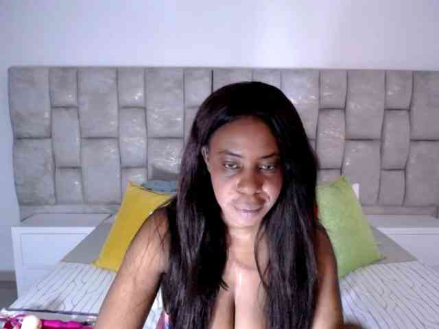 Corrinahot webcam