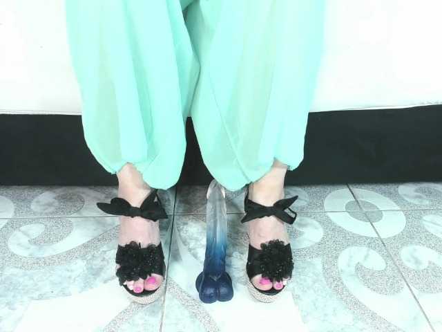 ArianaDiosa's BongaCams show and profile