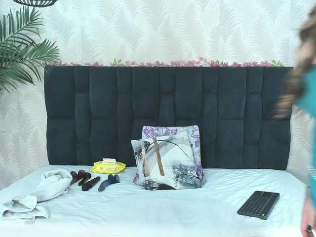 ArianaDiosa's BongaCams show and profile