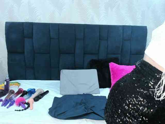 ArianaDiosa webcam
