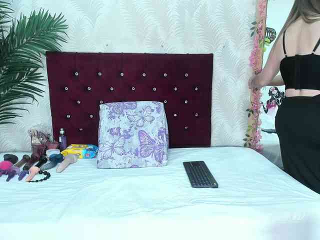 ArianaDiosa webcam
