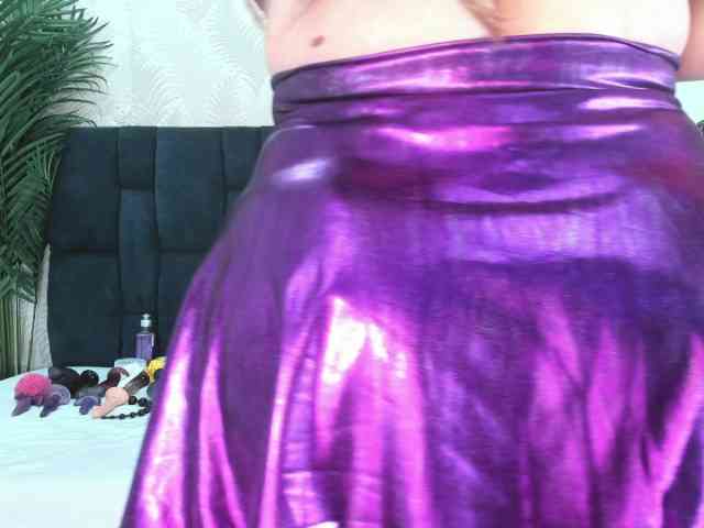 ArianaDiosa webcam