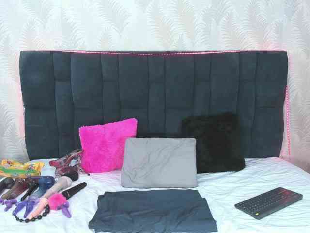 ArianaDiosa webcam