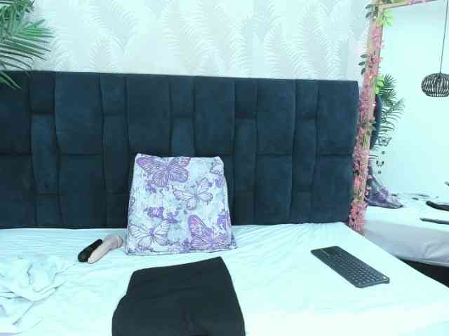 ArianaDiosa webcam