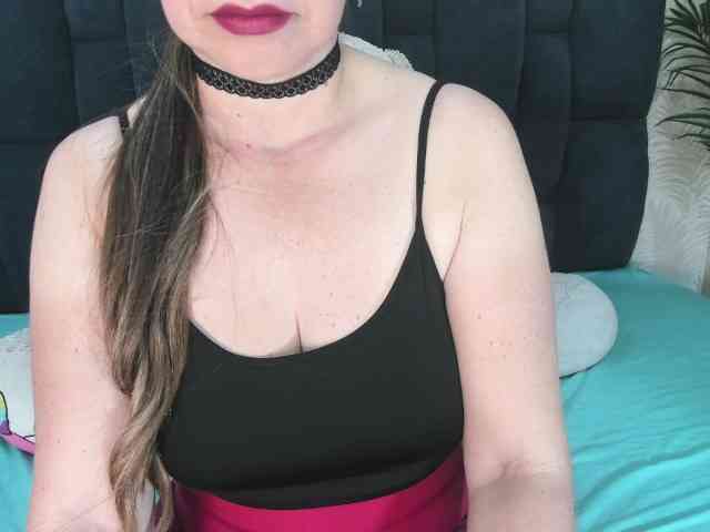 ArianaDiosa webcam